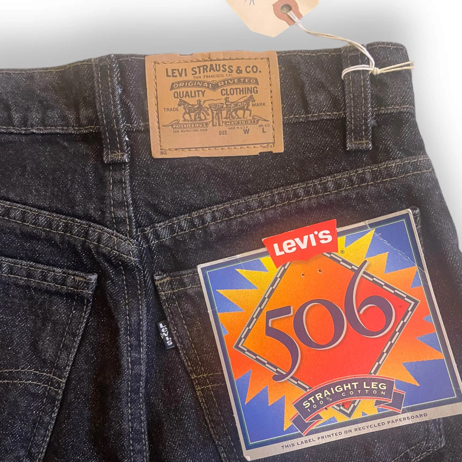 Deadstock Levi's 506- Straight Leg - Black 27"