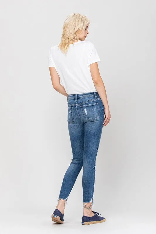 HIGH RISE ANKLE SKINNY HEM DETAILS