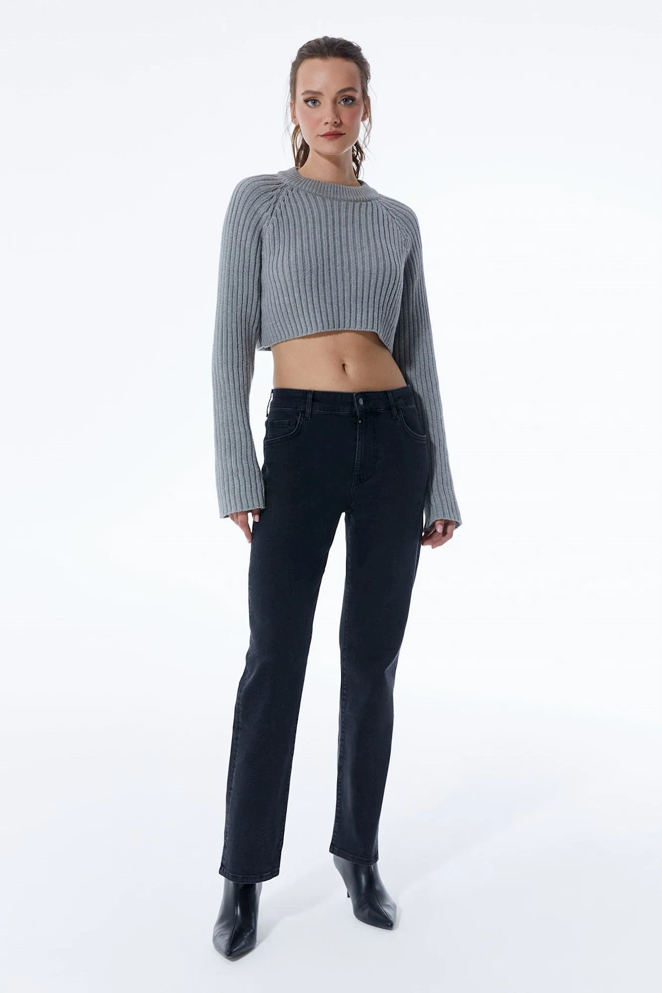 Kylie Mid Waist 5 Pocket Jeans Black VT