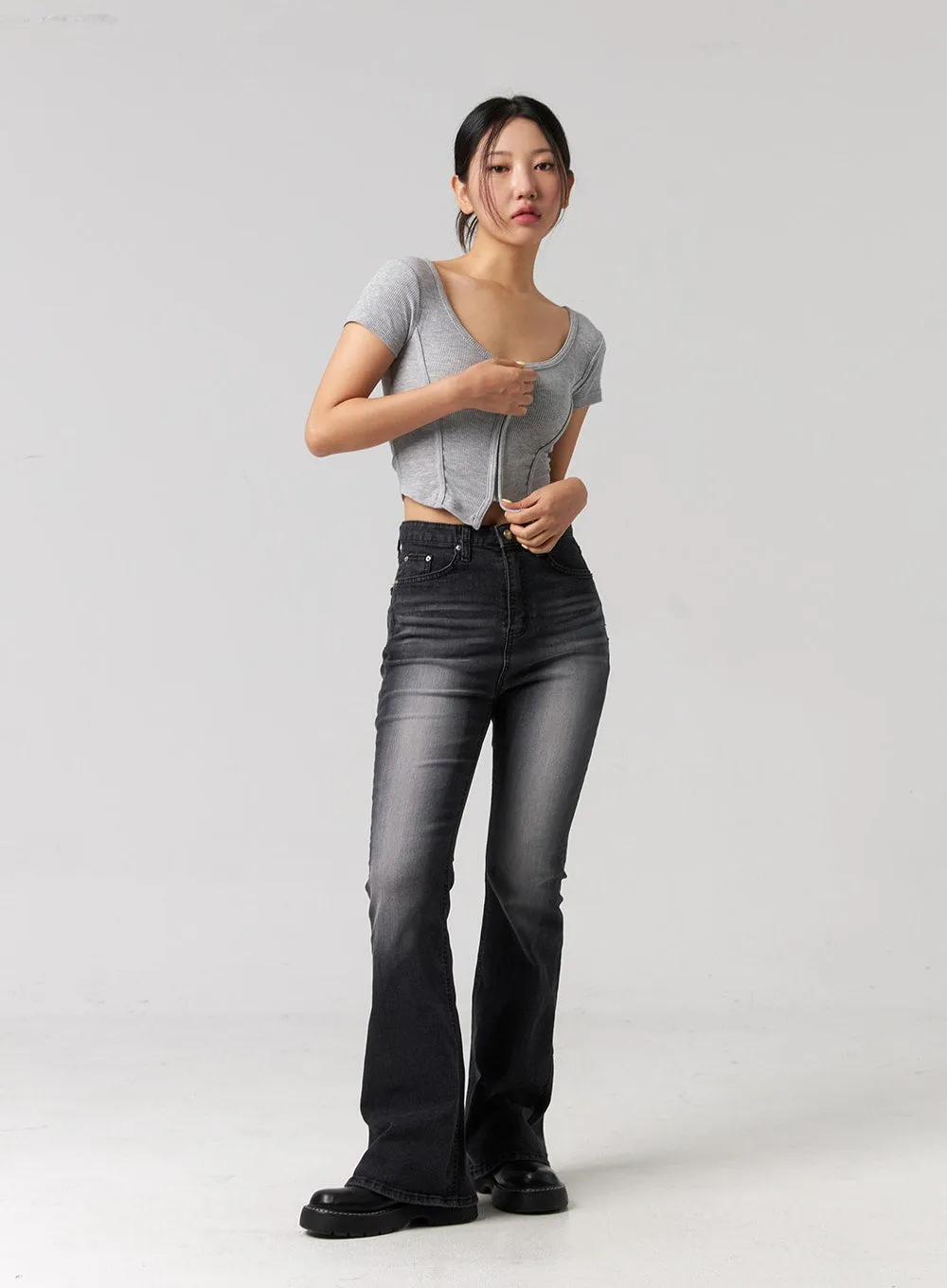 Modern Slim Bootcut Jeans CG319