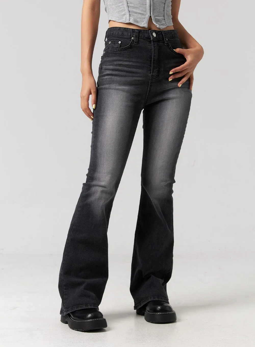 Modern Slim Bootcut Jeans CG319