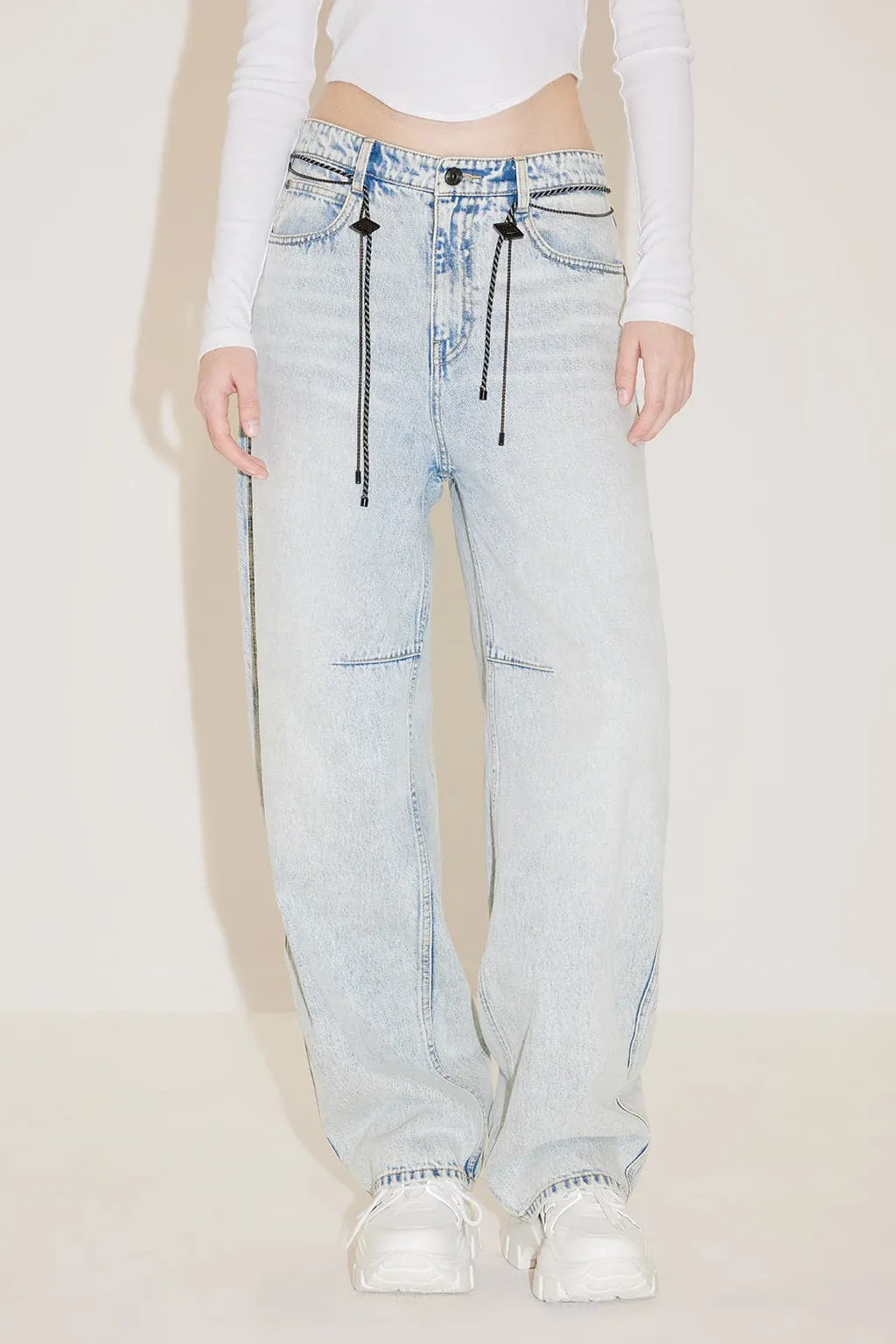 Vintage Light Blue Wash Loose Fit Jeans With Waist Chain