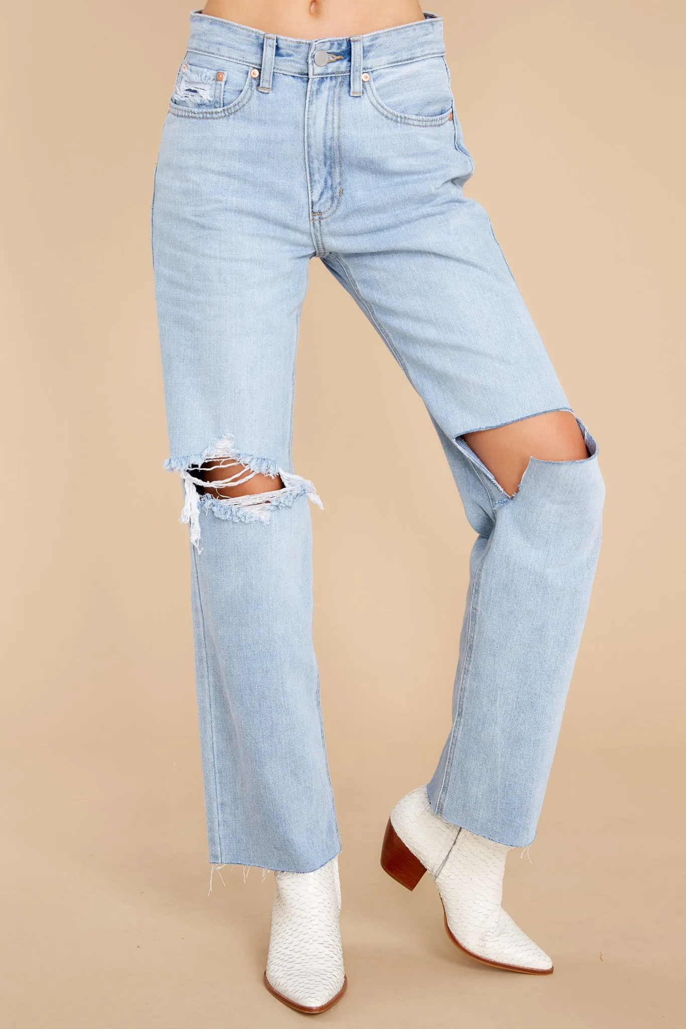 What A Rush Light Wash Distressed Straight Jeans